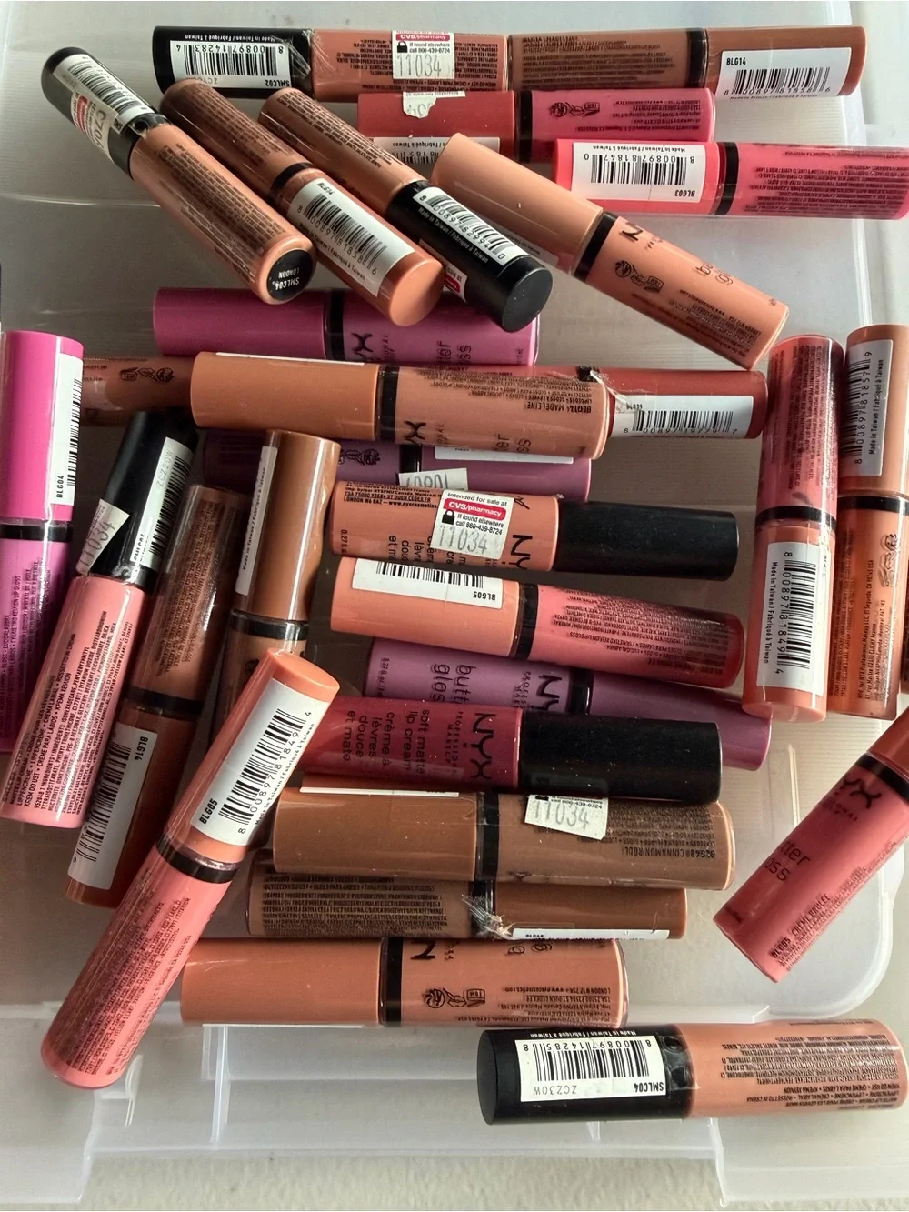 NYX glossy lip
